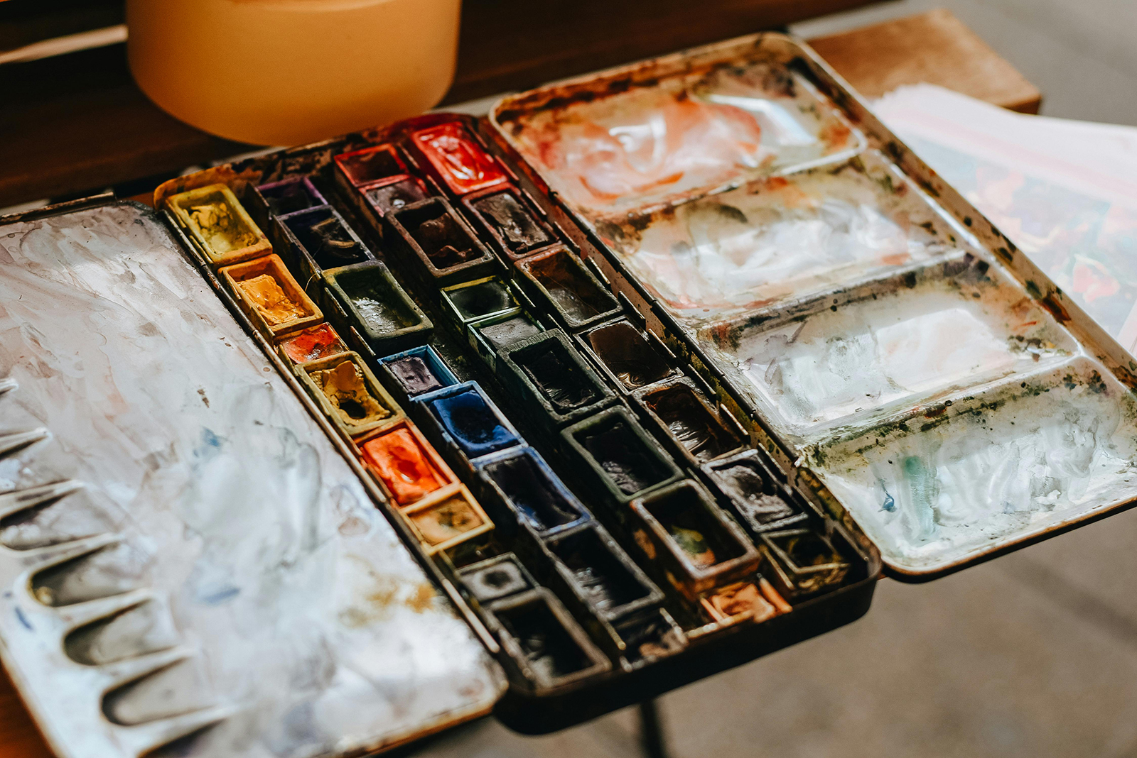 The Unique Charm of Singapore Shophouses: A Watercolor Artist’s Inspiration